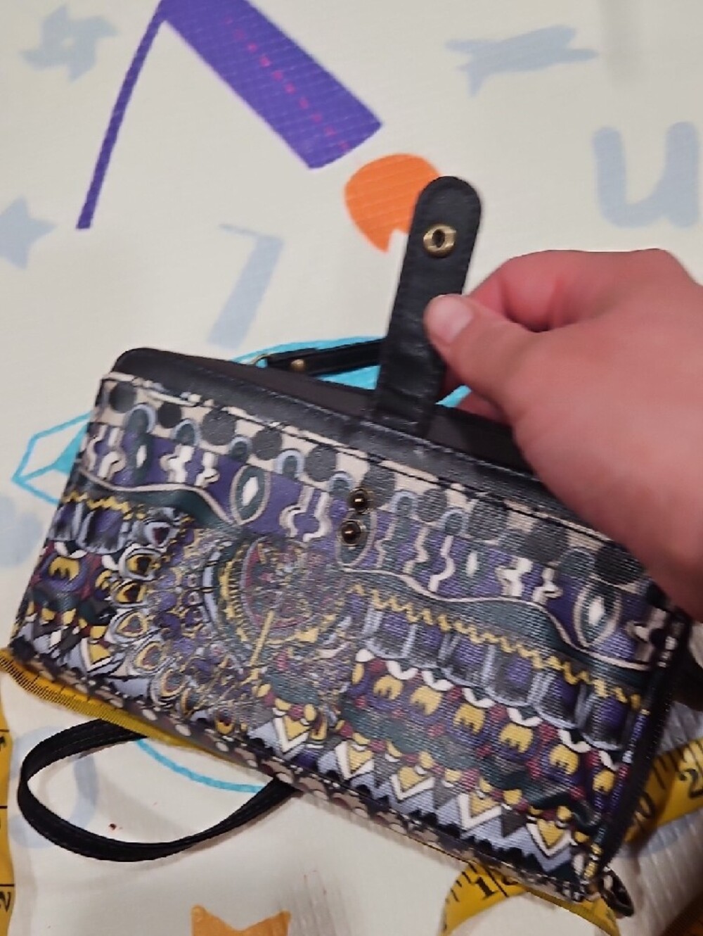 Sakroots Black and Multicolor Patterned Crossbody Wallet - Picture 10 of 10